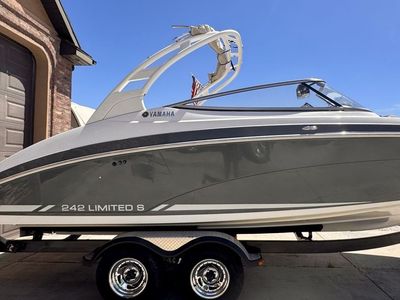 2015 Yamaha 242S Limited ready for anything