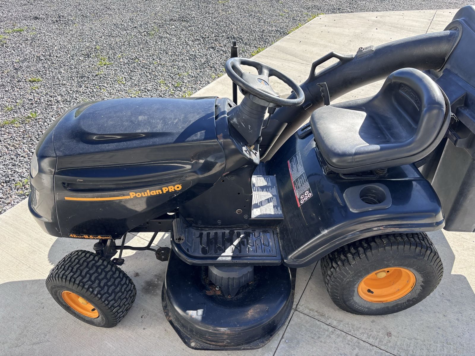 Poulan Pro 42" Riding Lawnmower