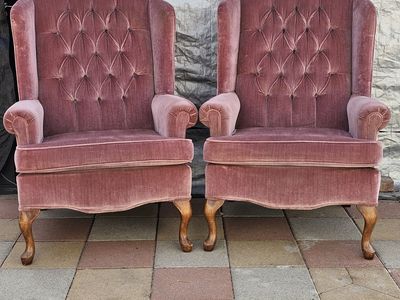 Vintage Queen Anne Chair