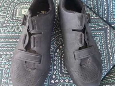 Pearl Izumi Cycling Shoes - Size 44