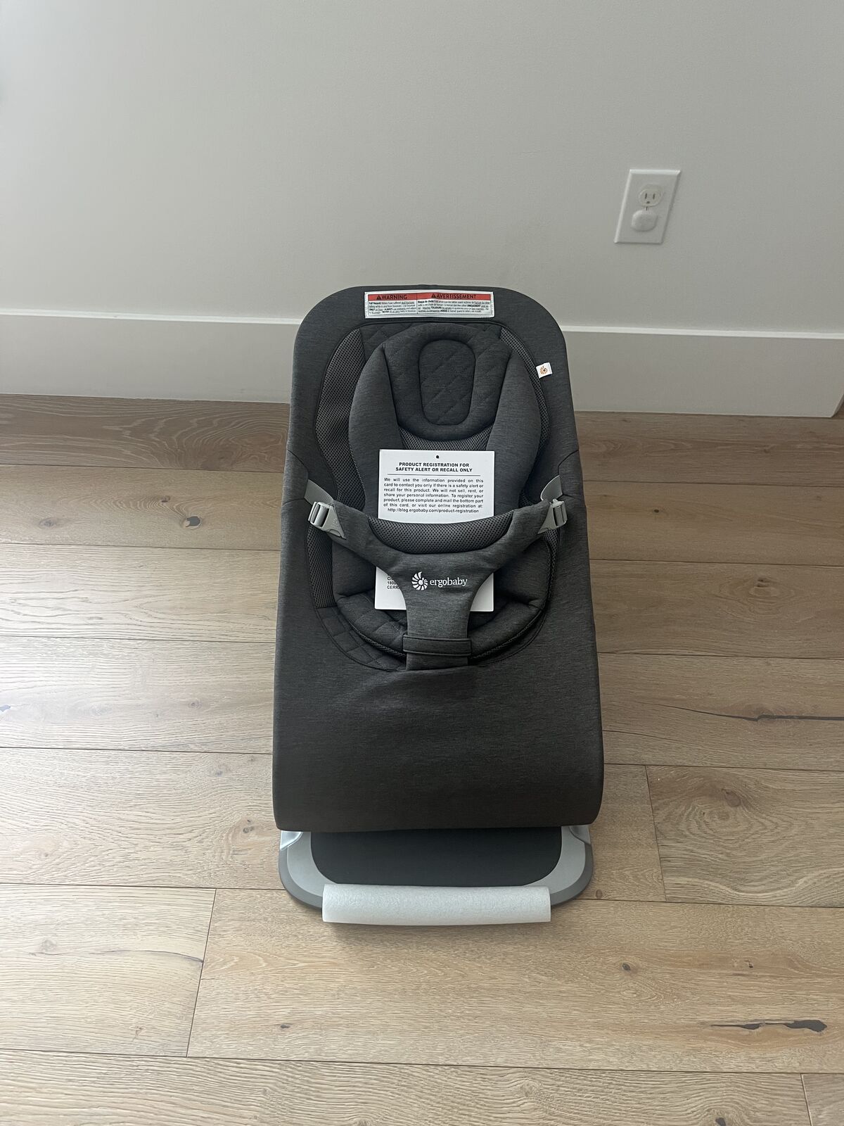 Brand New Ergo Baby Resolve Bouncer