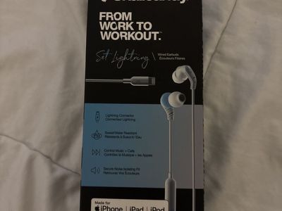 Skullcandy Set Lightning Wired Earbuds with Lightning Connector, Sweat/Water Resistant