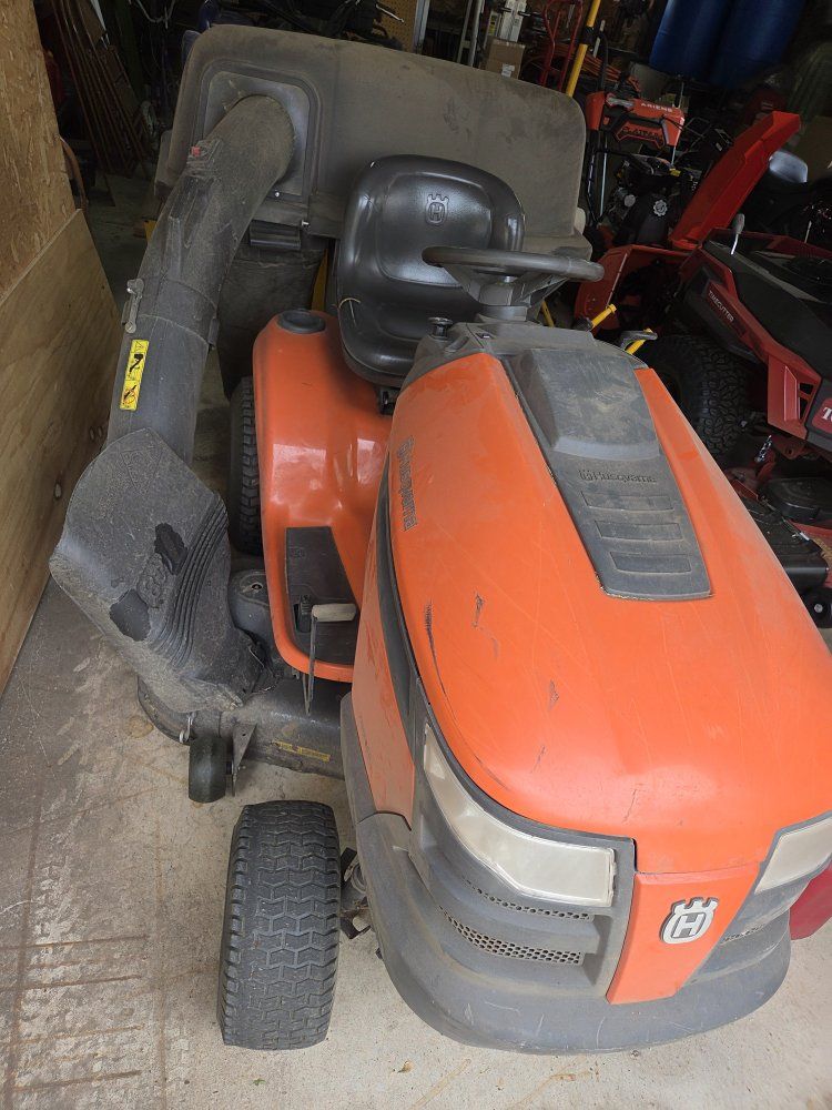 Husqvarna tractor lawn mower