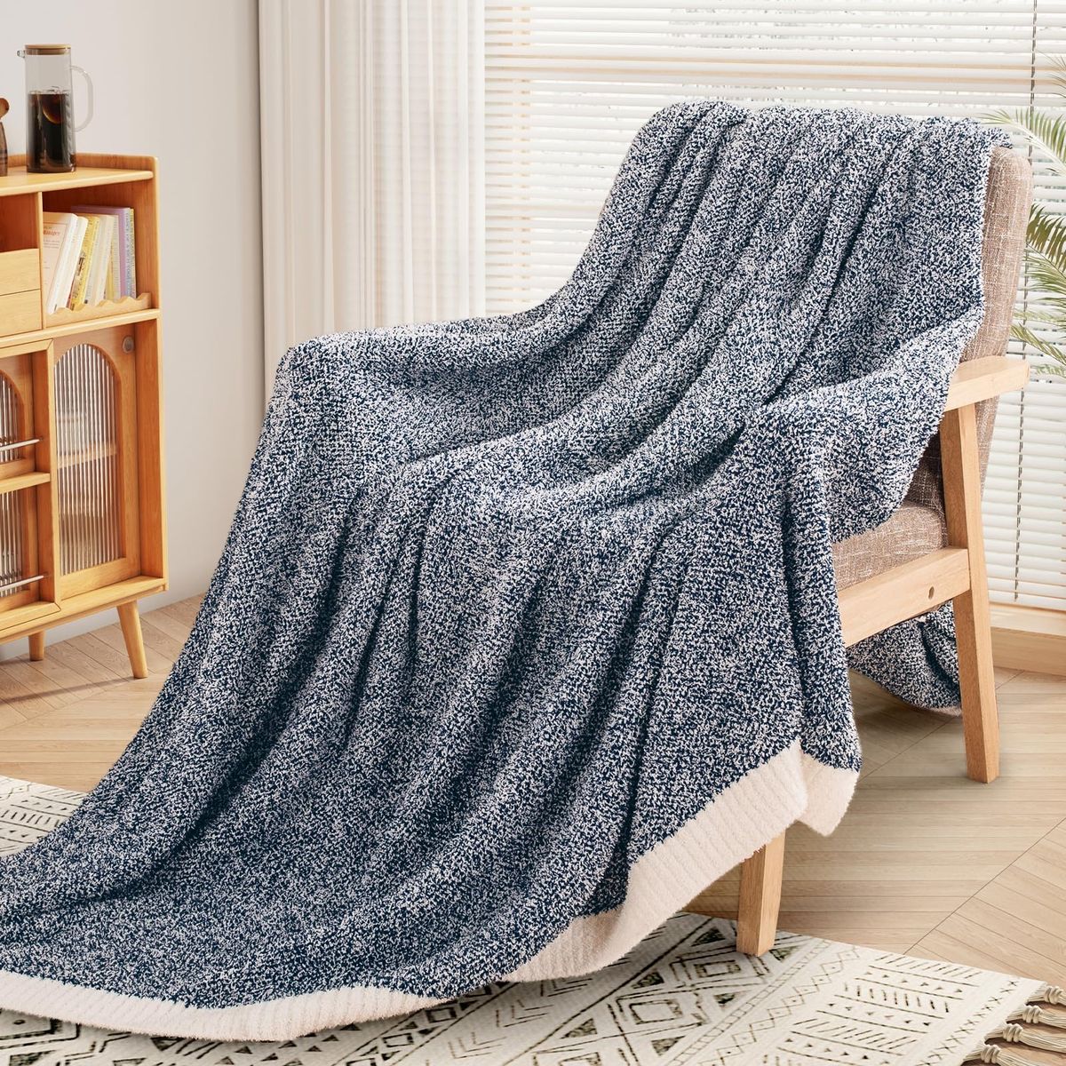 Cozy Knit Throw Blanket for Couch or Bed, Soft & Warm Decor - Blue/White