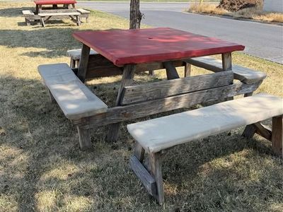 FREE! Picnic Tables