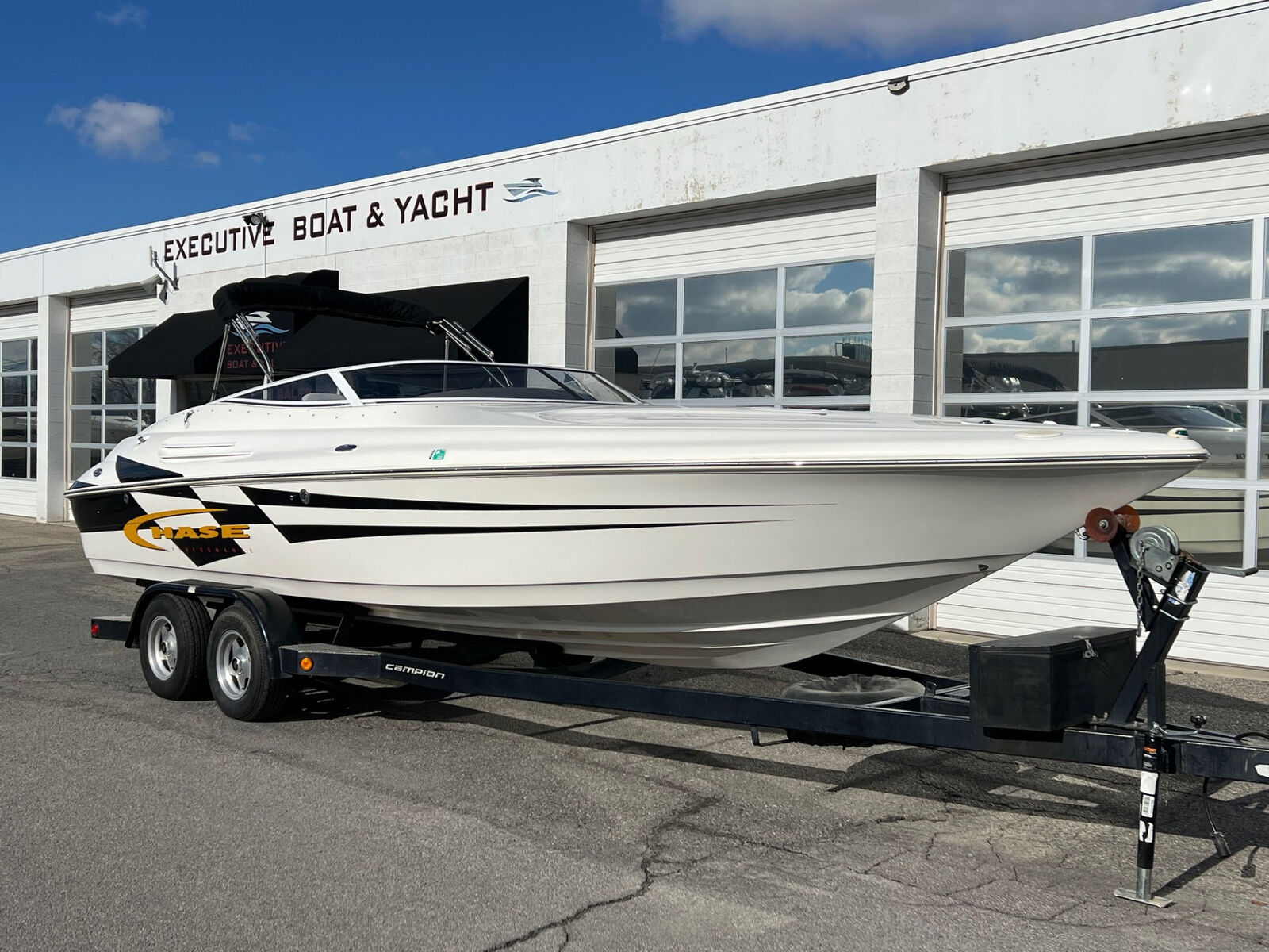2000 26' Campion Chase 800 Cuddy