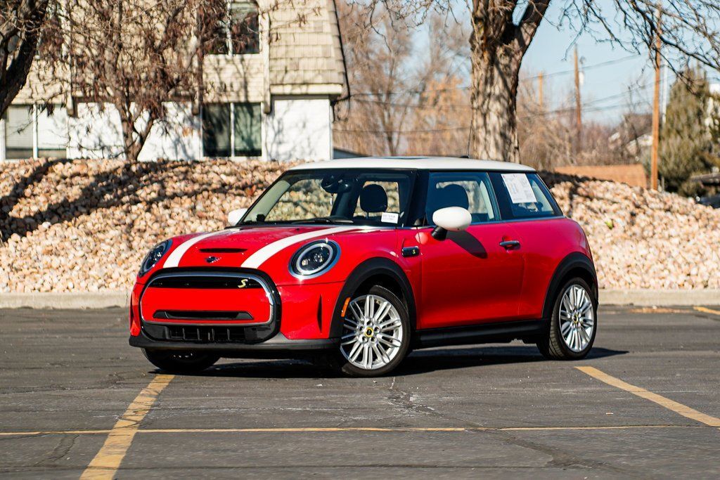 2024 Mini Hardtop 2 Door Cooper SE