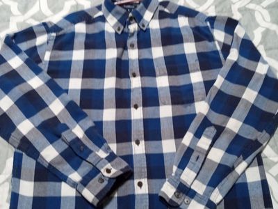 Croft & Barrow Men's Medium Blue White Plaid Long Sleeve Button-Down Shirt