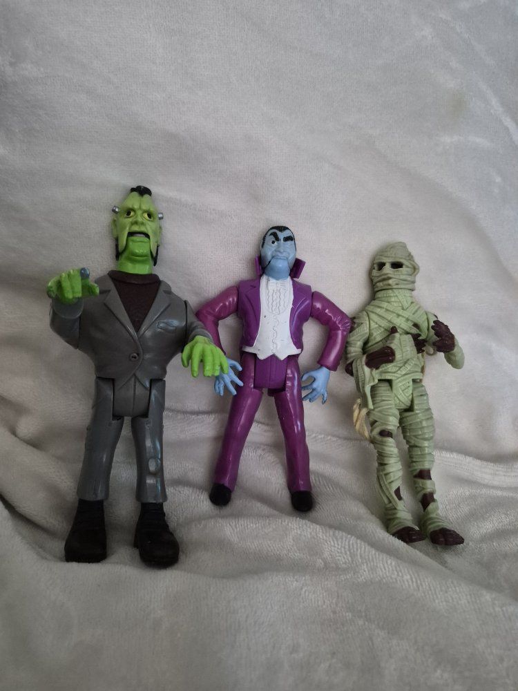 Frankenstein, Dracula, Mummy
