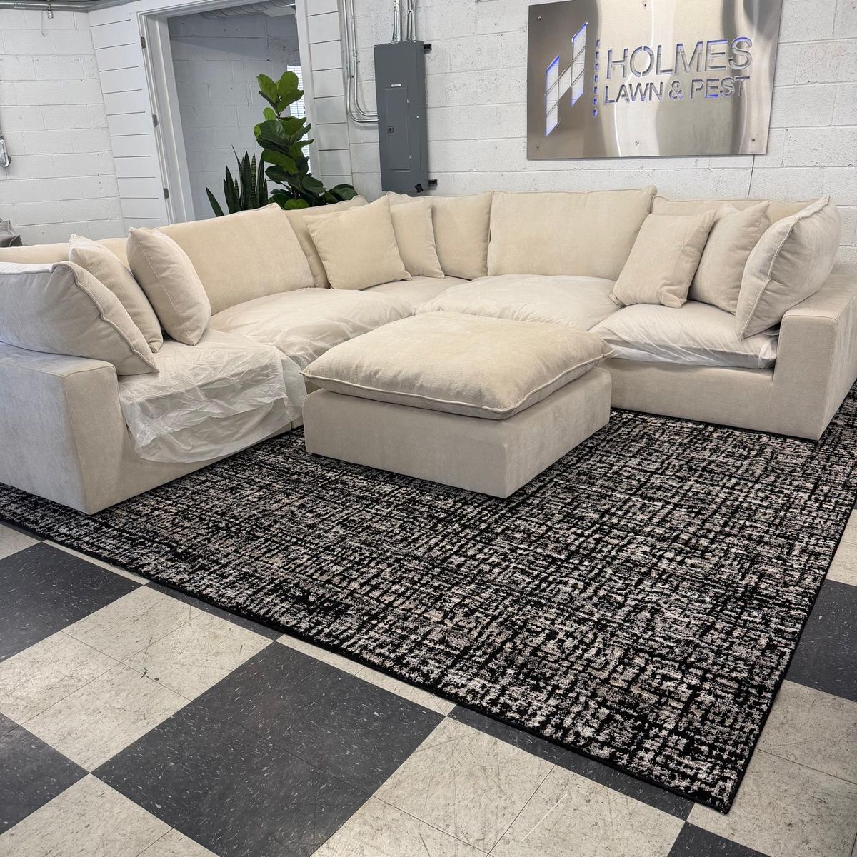 BRAND NEW!! COSTCO SEREEN 6-PIECE FABRIC MODULAR SECTIONAL, CLOUD COUCH, CREAM!!