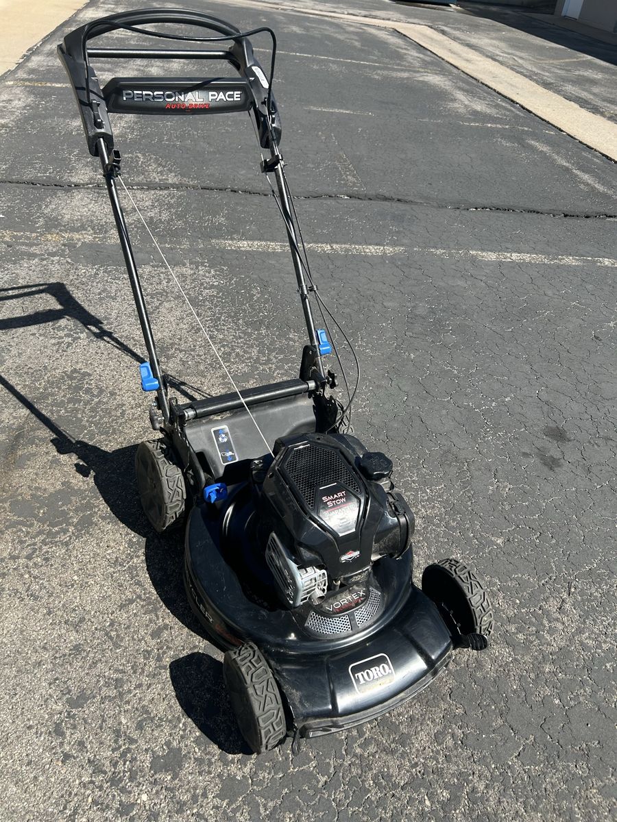 Toro personal pace self propelled mower 