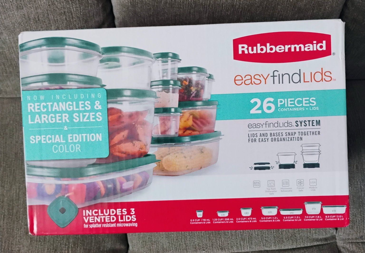Rubbermaid Easy Find Lids 26-Piece Food Storage Container Set - Special Edition Green
