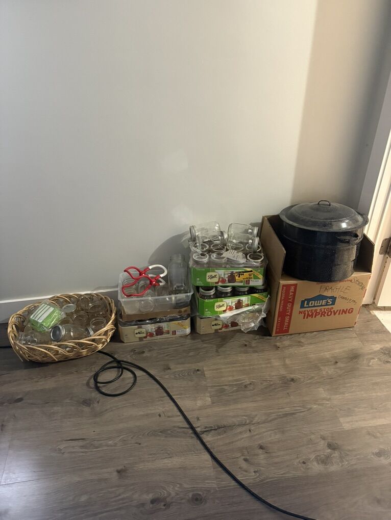 Canning/Mason Jars And Jarring Equipment