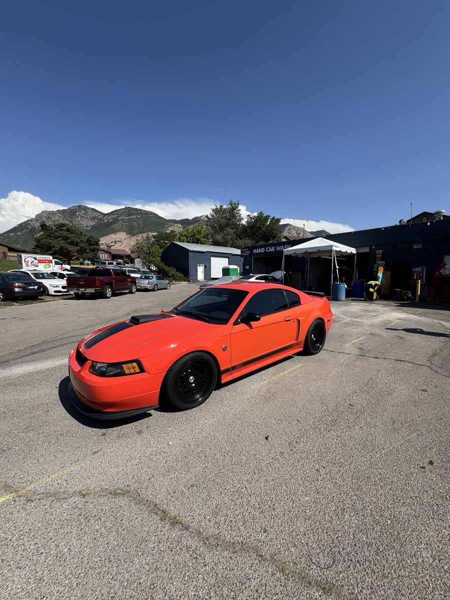 2004 Ford Mustang Mach 1 Premium