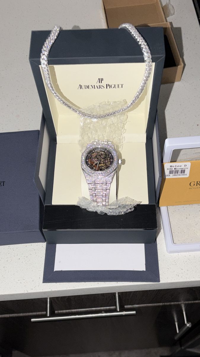 SKELETON AP with 8mm 22in Cuban Link Chain Combo 🥶