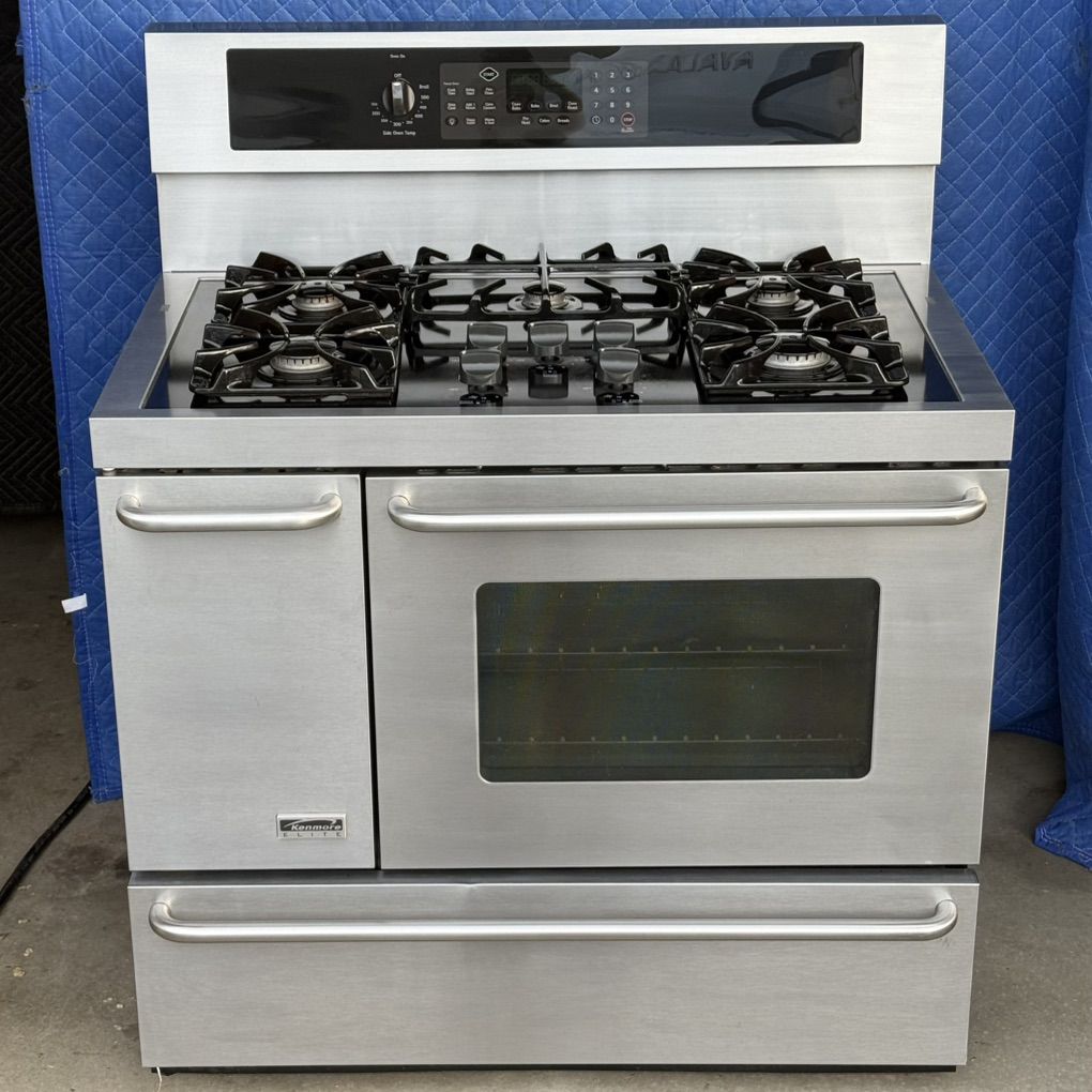Kenmore Elite 40” Dual Fuel Range- Great condition