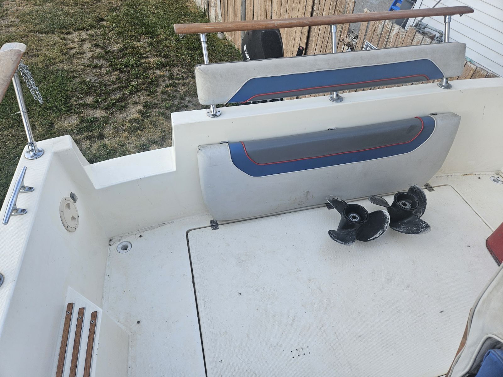 Main image 9