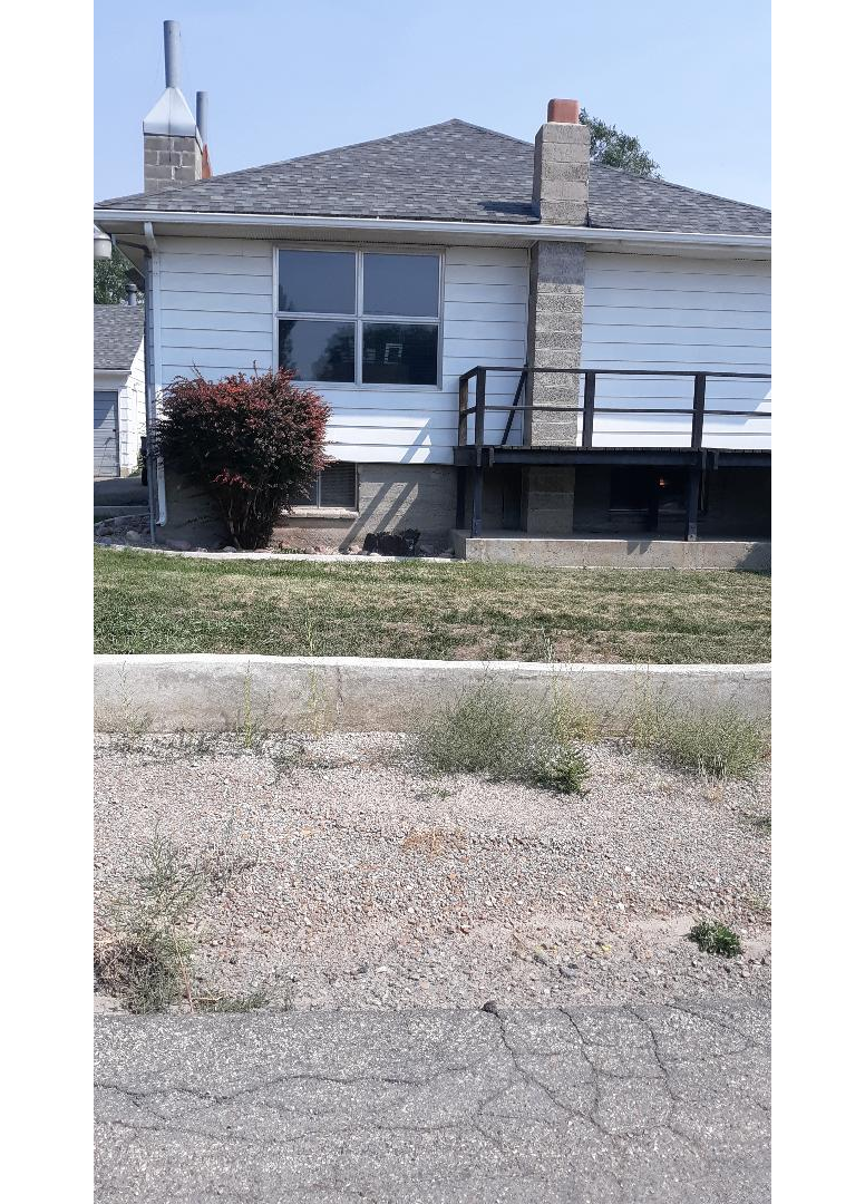 3 BEDROOM 2 BATHROOM HORSE PROPERTY FOR SALE