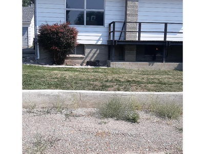 3 BEDROOM 2 BATHROOM HORSE PROPERTY FOR SALE