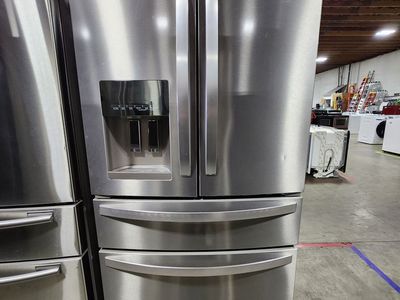 GREAT WHIRLPOOL STAINLESS STEEL 4 DOOR FRIDGE! W-WARRANTY