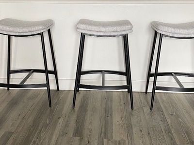 Bar Stool Set (Gray & Black)