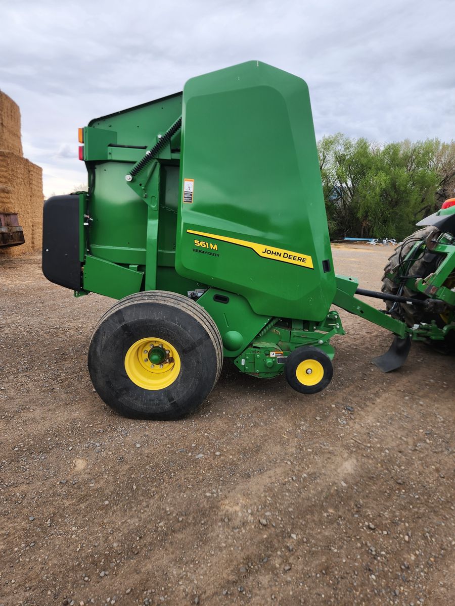 John Deere 561M 5x6 Round Baler