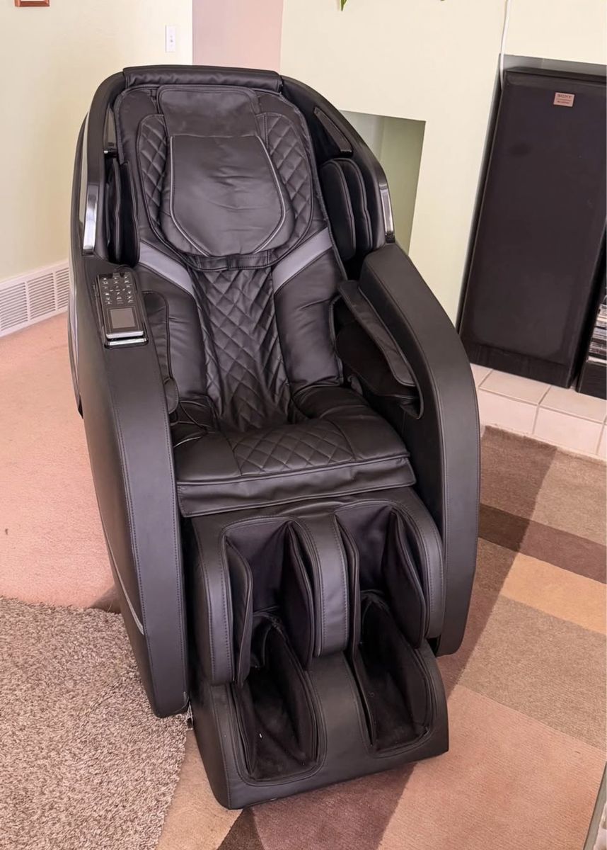 Core nine Massage Chair
