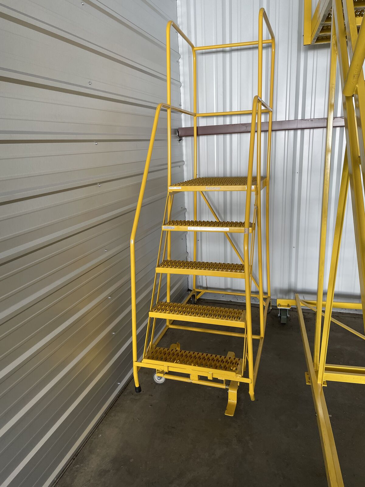 5 Step Rolling Warehouse Step Ladder 0009