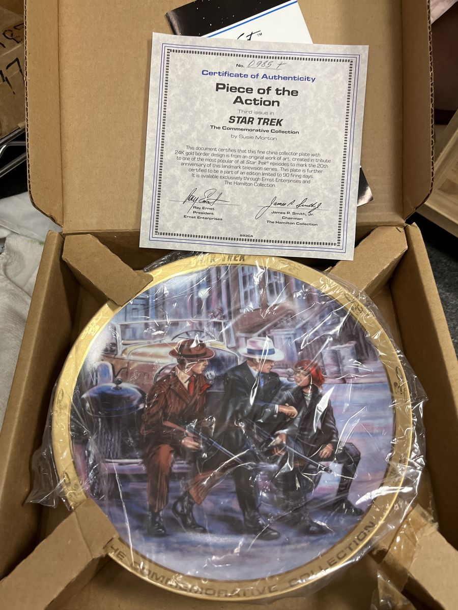 Star Trek Plate Piece of The Action