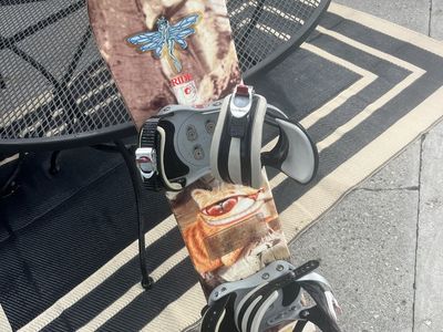 Used 115 CM Ride snowboard with medium bindings. Located in Saratoga Spgs check pictures for details and description.