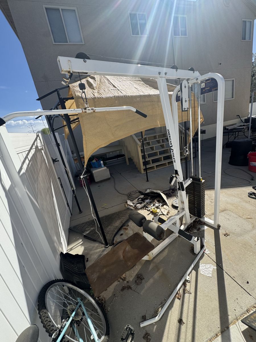 Back Pulldown Gym Equipment