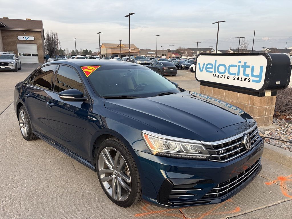 2018 Volkswagen Passat 2.0T R-Line