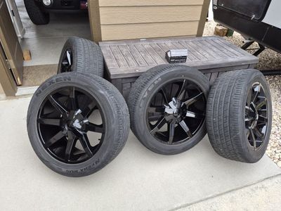 20 inch KMC Slides Jeep,chevy, fords and Dodge