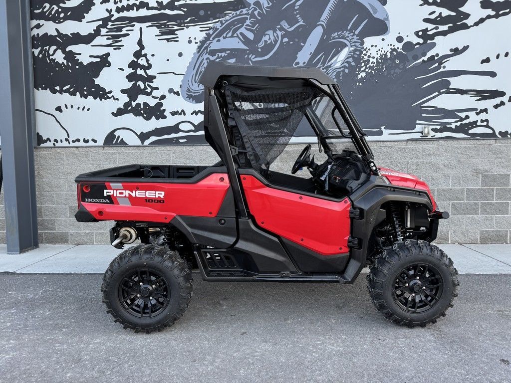 2025 Honda® Pioneer 1000 Deluxe