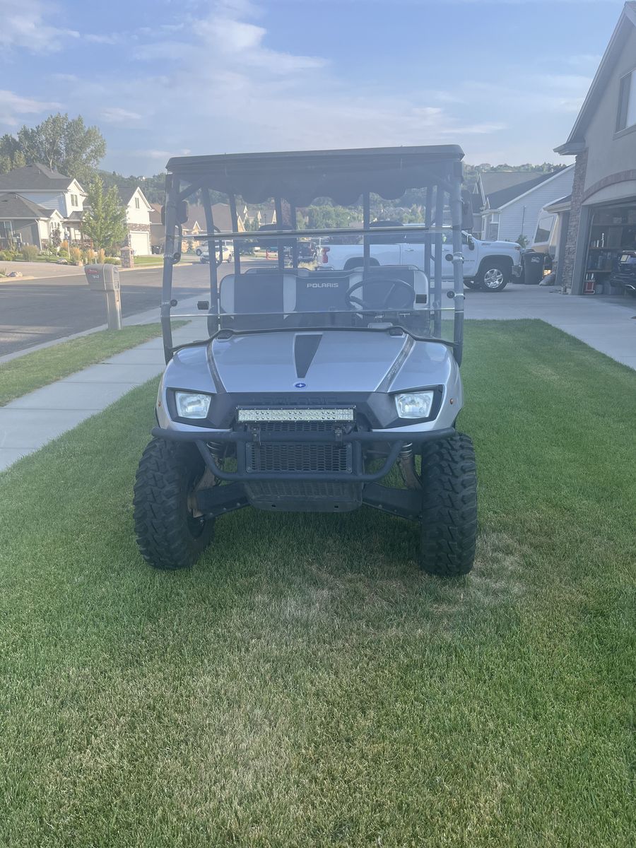 Polaris Ranger Crew UTV - Silver/Black Utility Vehicle