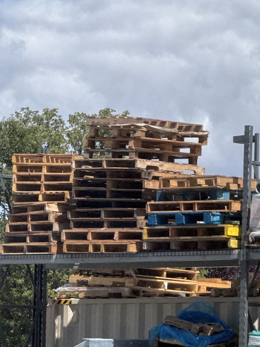 Free Pallets