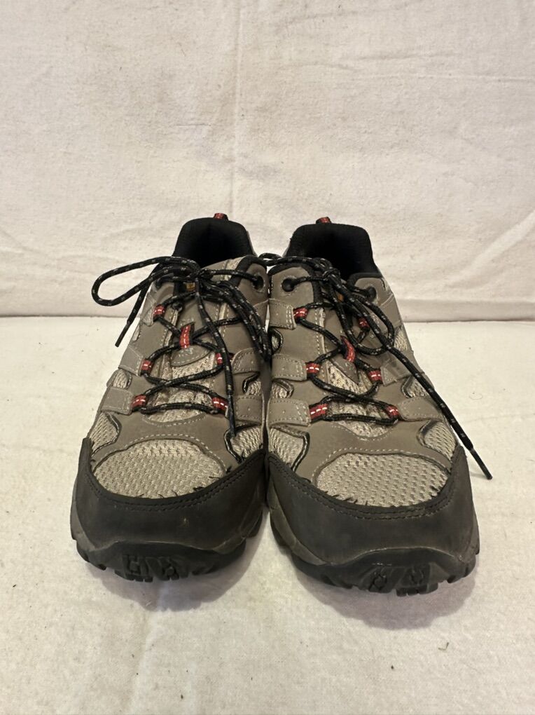 Merrell youth size 5 beige/red Trim Hiking Shoes