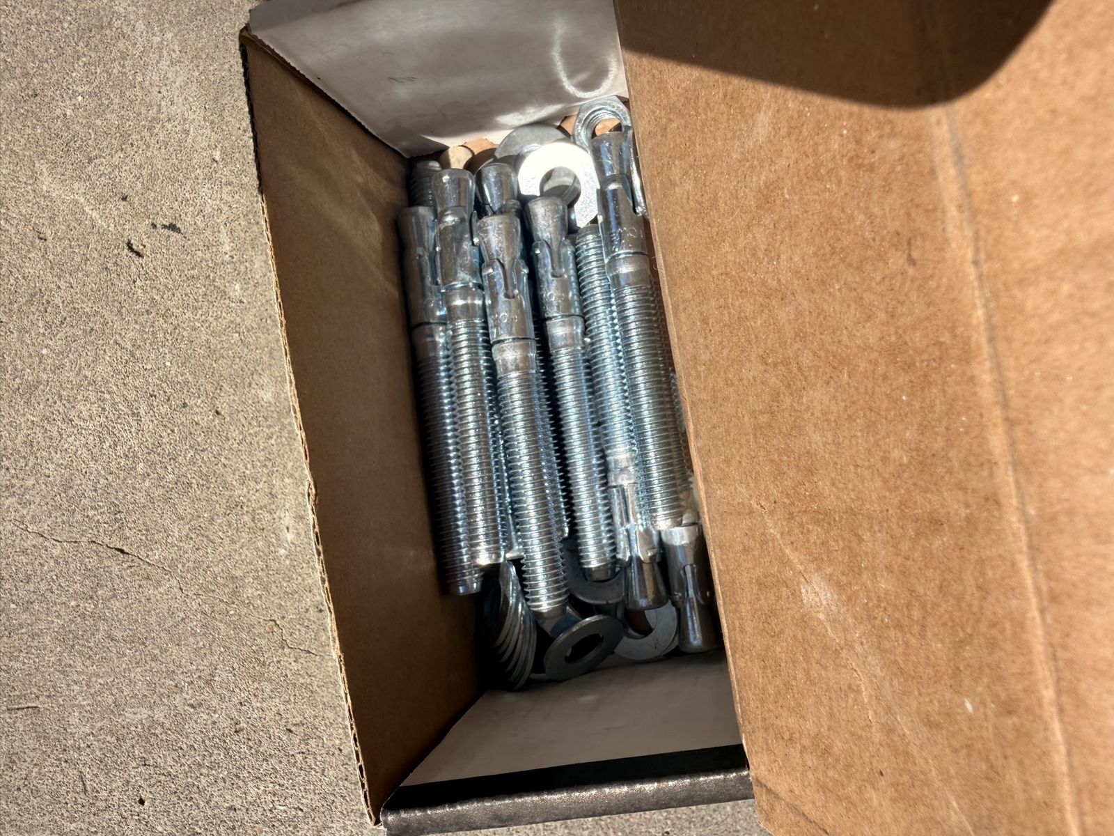 Qty 10. 1/2" x 4-1/2" Wedge Anchors - Box of 10 Concrete Fasteners