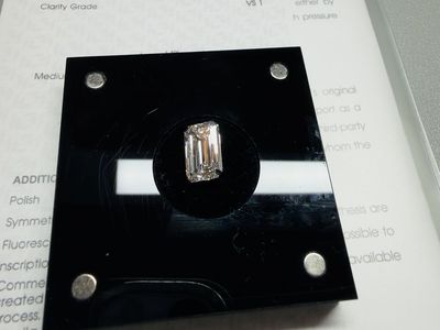 Emerald cut lab diamond 3.42 ct IGI