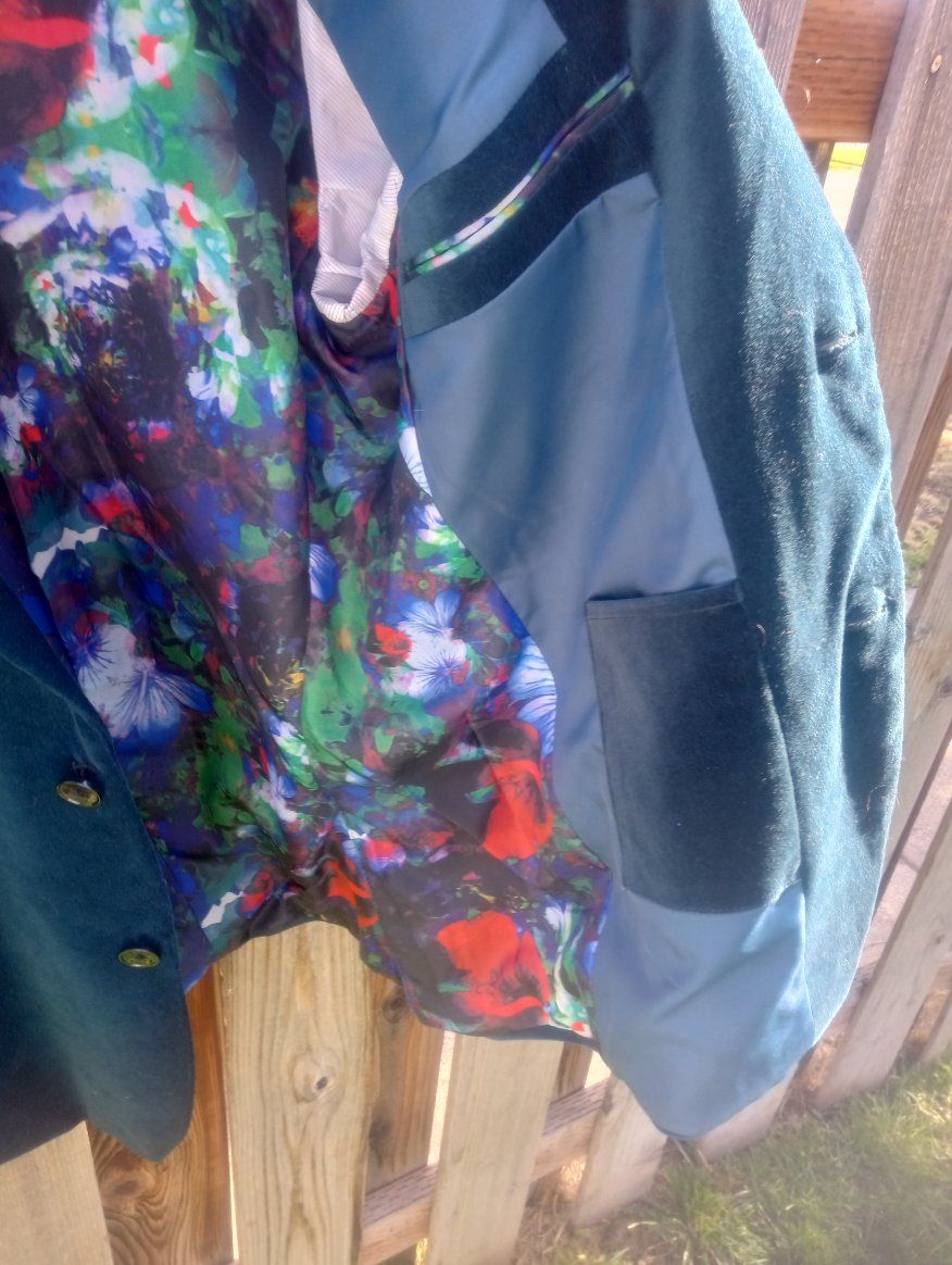 Main image 3