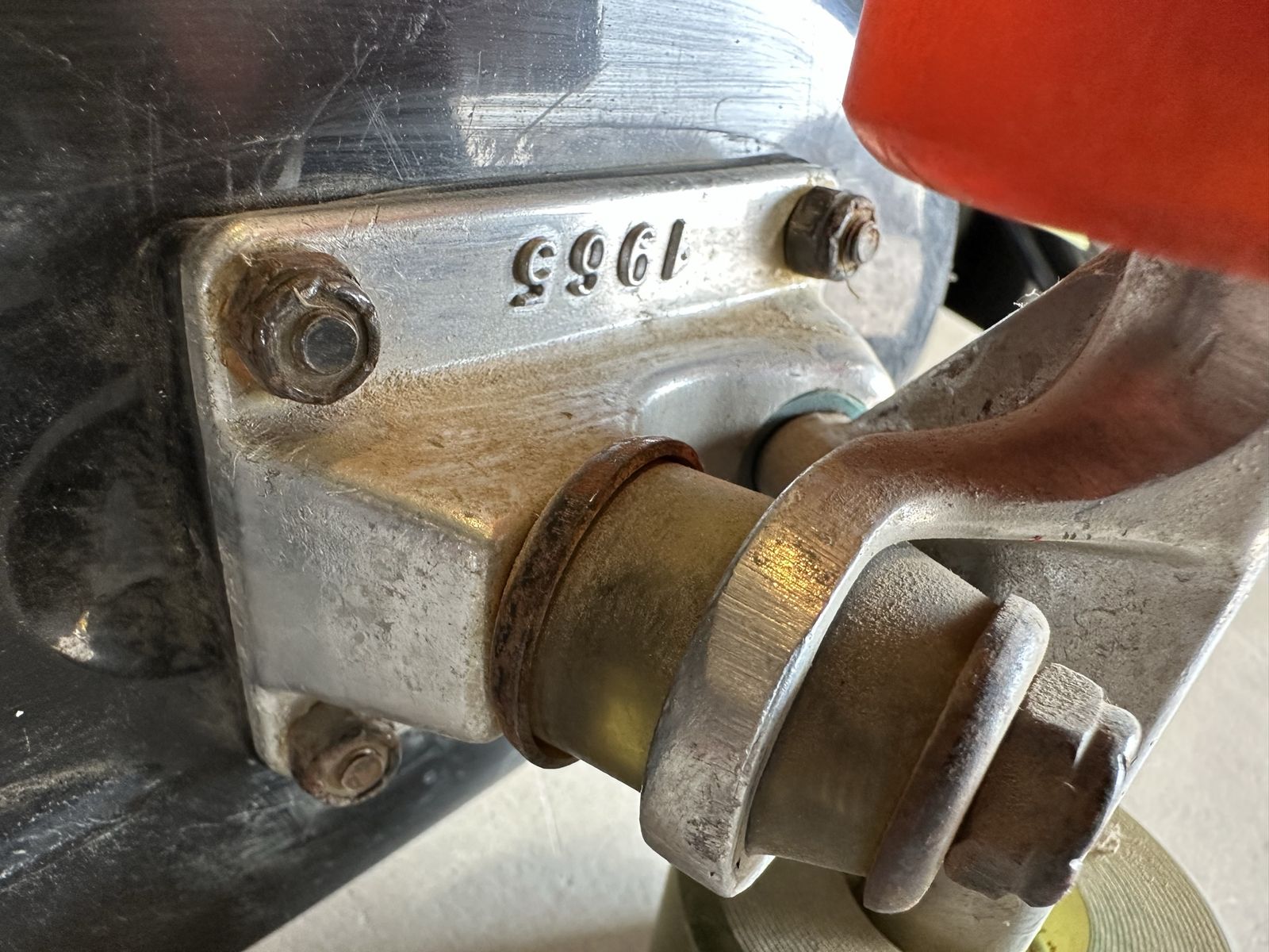 Main image 4