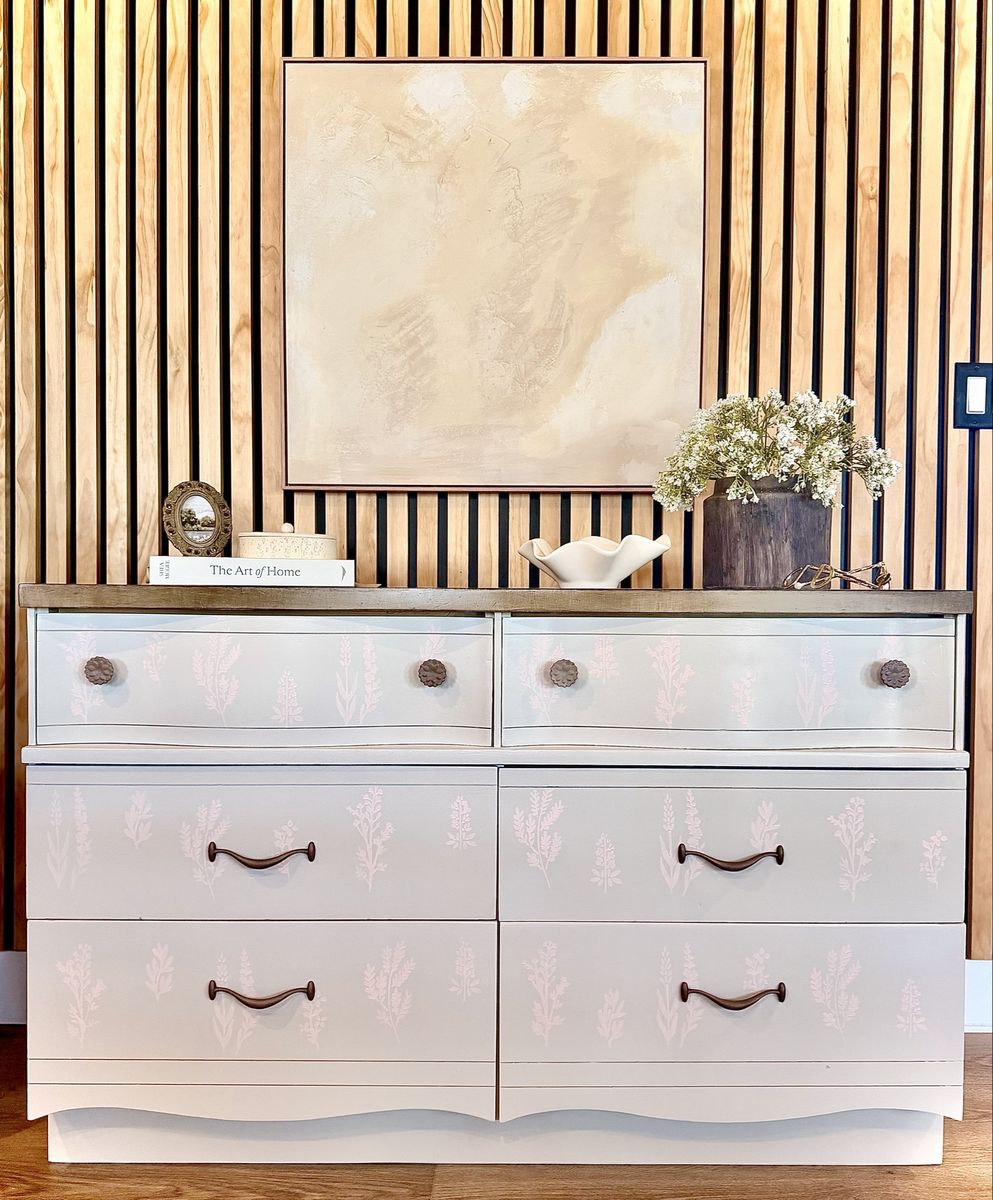 Dresser