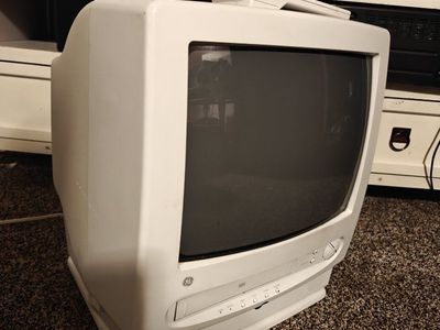 GE 1994 SpaceMaker 13" CRT