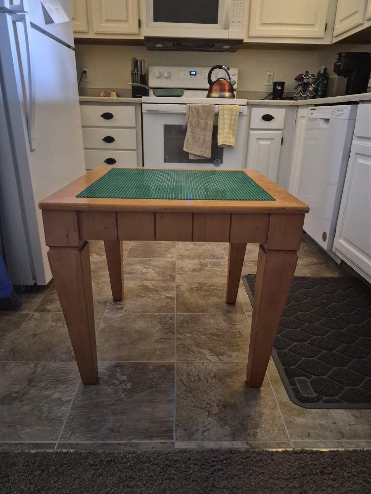Square Table