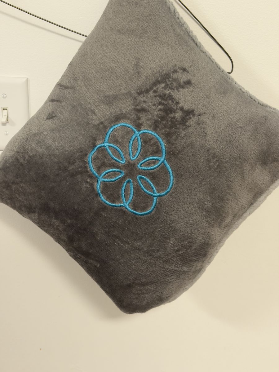 Pillow / Blanket 2 in 1.