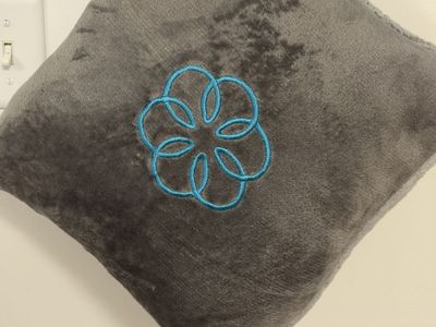 Pillow / Blanket 2 in 1.