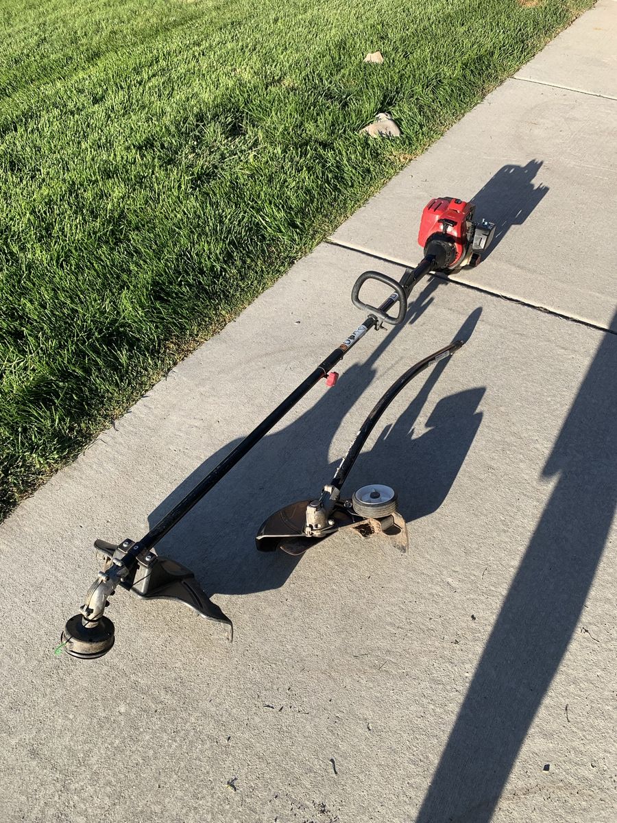 Troy- Bilt Gas String Trimmer with Edger attachment 
