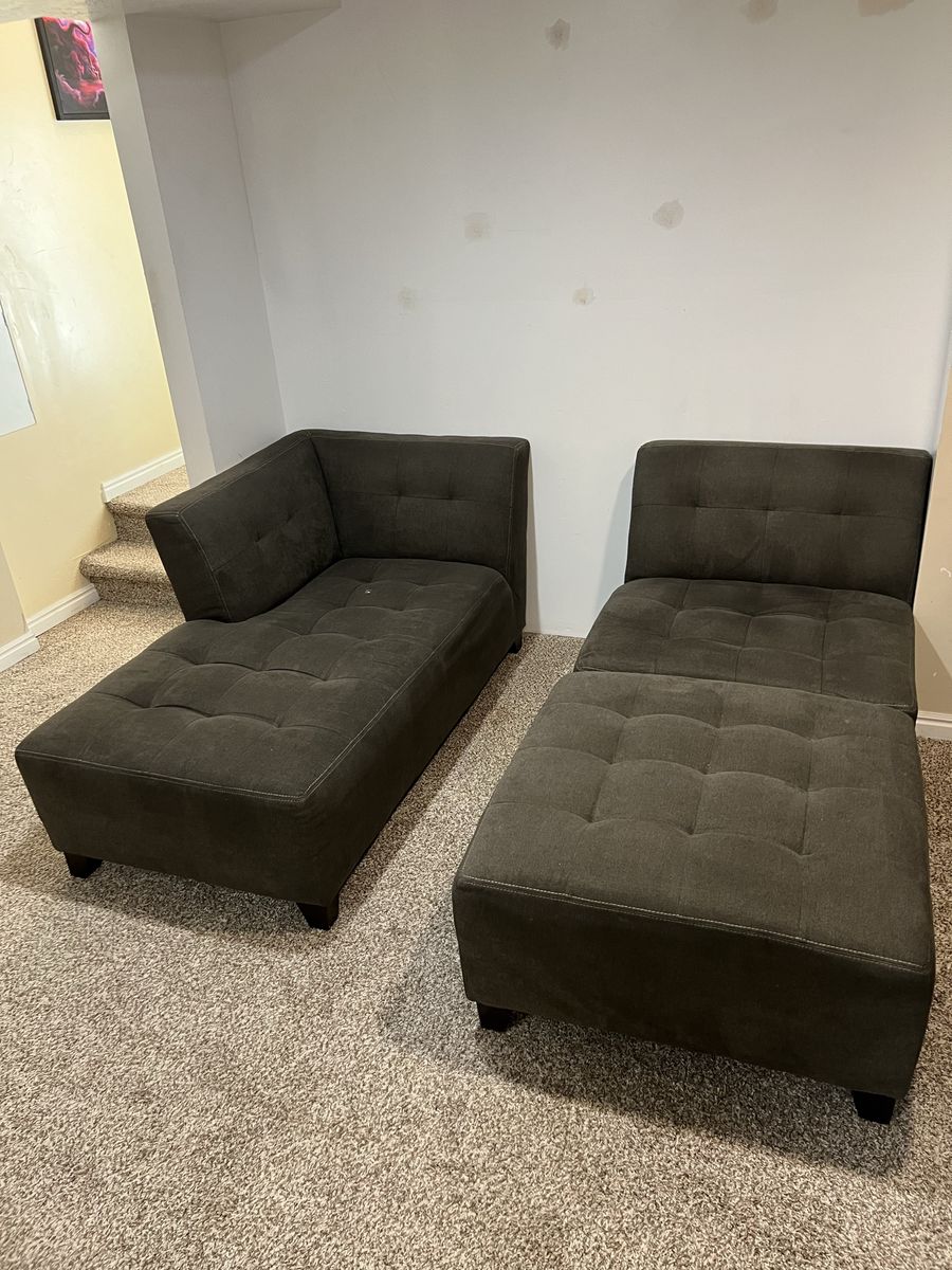 Modern Grey Tufted Sectional Sofa Set with Chaise and Ottoman