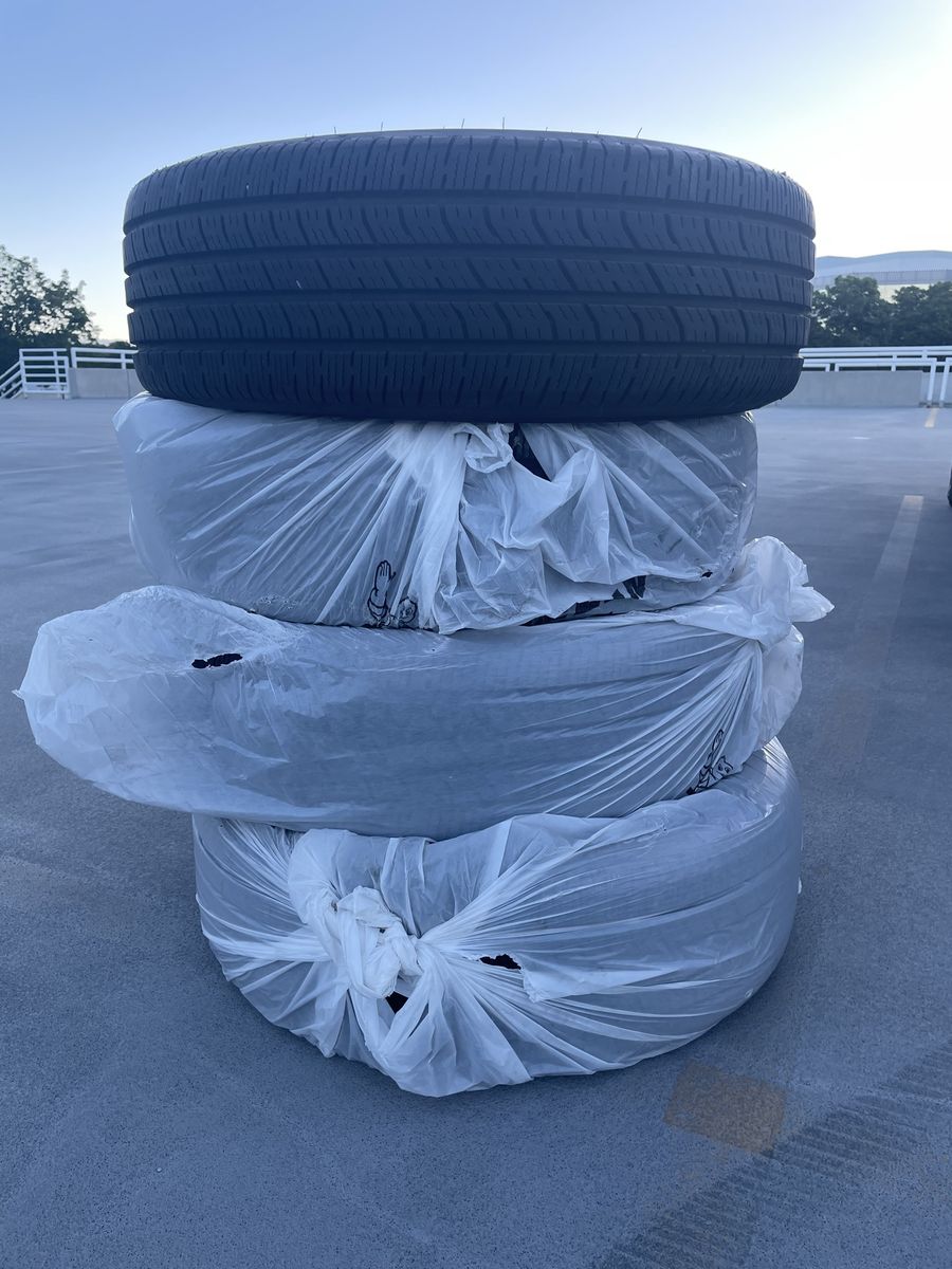 245/70R17 Toyo Open Country H/T 4 Tires