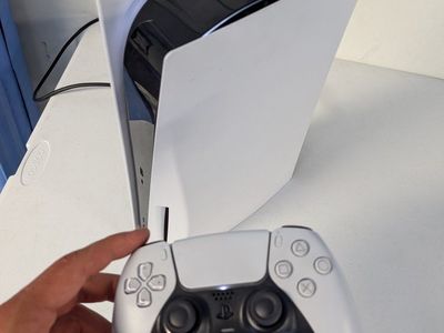 Ps5 Disk Edition /w Controller and Cables